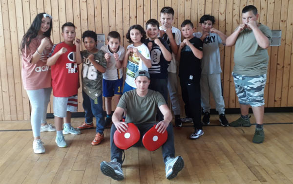 Boxtraining für Kinder der Grundschule Rahmwerderstraße