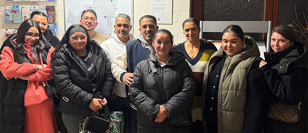 Sinti-Verein beim Empowerment-Treffen mit Shlica Weiß